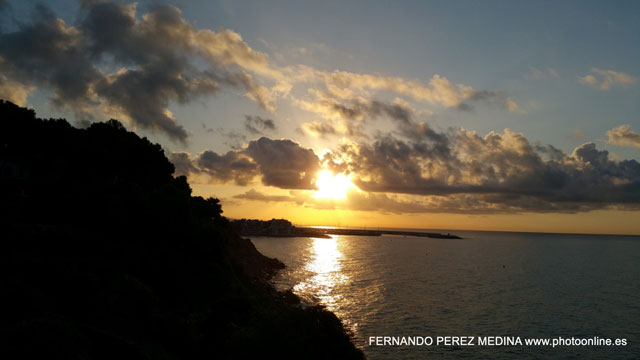 Plaza de la Ermita, Roda de Bará, Tarragona, España 640w
