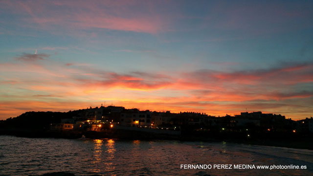 Photo: El Roc de San Cayetano, Roda de Bará, Tarragona, España. ©Fernando Pérez Medina: photoonline.es - 3wpc.es - advertisingonline.es El Roc de San Cayetano, Roda de Bará, Tarragona, España 640w