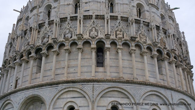 Photo: Battistero di San Giovanni, Piazza del Duomo, Pisa, Italia. ©Fernando Pérez Medina: photoonline.es - 3wpc.es - advertisingonline.es Battistero di San Giovanni, Piazza del Duomo, Pisa, Italia 640w