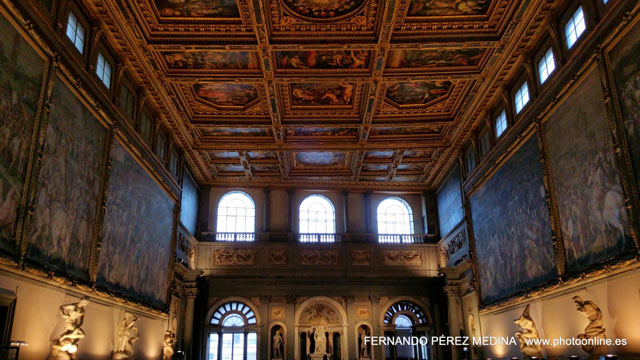 Palazzo Vecchio, Piazza della Signoria, Florencia, Italia 640w