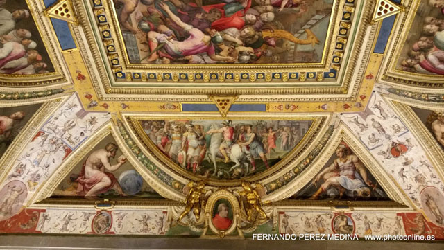 Photo: Palazzo Vecchio, Piazza della Signoria, Florencia, Italia. ©Fernando Pérez Medina: photoonline.es - 3wpc.es - advertisingonline.es Palazzo Vecchio, Piazza della Signoria, Florencia, Italia 640w