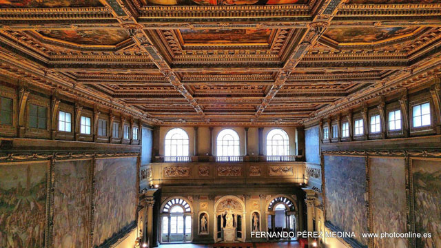 Palazzo Vecchio, Piazza della Signoria, Florencia, Italia 640w