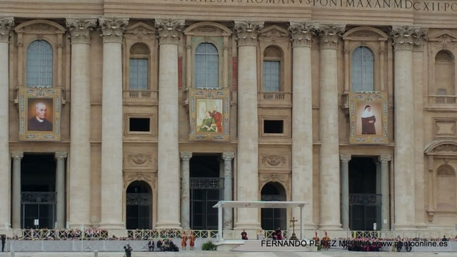 Piazza San Pietro Vatikano Hiria, Ciudad del Vaticano 640w