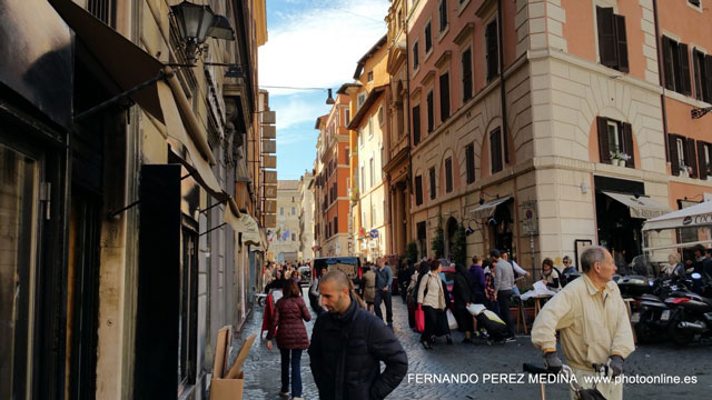 Photo: Campo de' Fiori, Piazza Campo de' Fiori, Roma, Italia. ©Fernando Pérez Medina: photoonline.es - 3wpc.es - advertisingonline.es Campo de