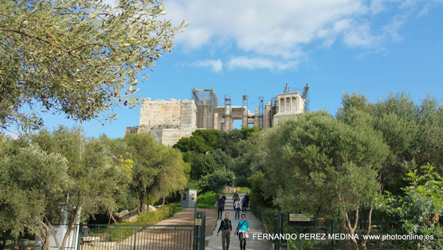 Propylaea Acrópolis, Dionysiou Areopagitou, Athina 105 58, Grecia 640w