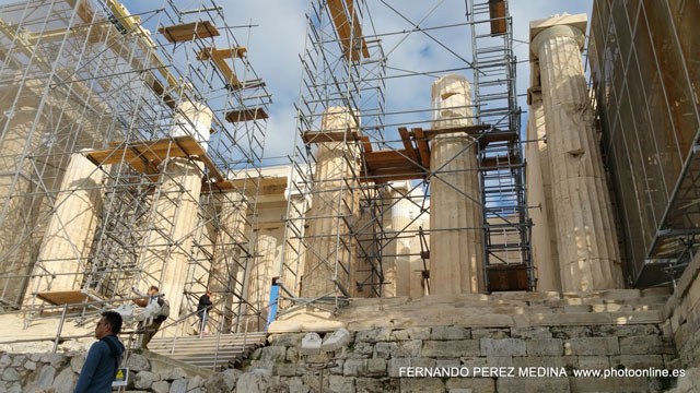 Propylaea Acrópolis, Dionysiou Areopagitou, Athina 105 58, Grecia 640w