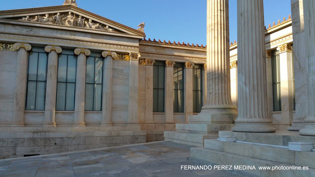 Academia nacional de grecia Leof. Eleftheriou Venizelou 28, Athina 106 79, Grecia 640w