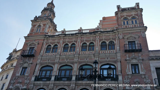 Plaza Nueva, Sevilla, España 640w