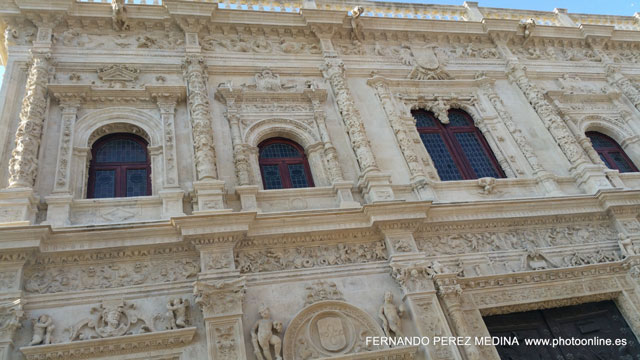 Ayuntamiento de Sevilla, Plaza Nueva, Sevilla, España 640w