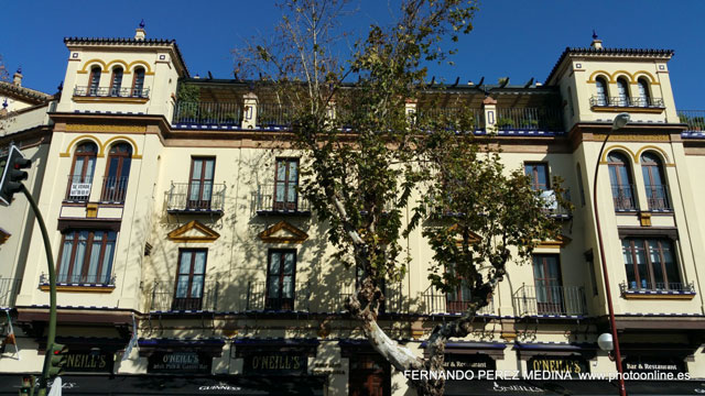 Calle Adriano 34, Sevilla, España 640w