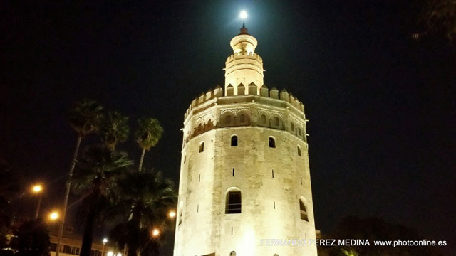 Torre del Oro, Paseo de Cristóbal Colón, Sevilla, España 640w