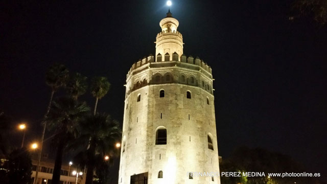 Torre del Oro, Paseo de Cristóbal Colón, Sevilla, España 640w