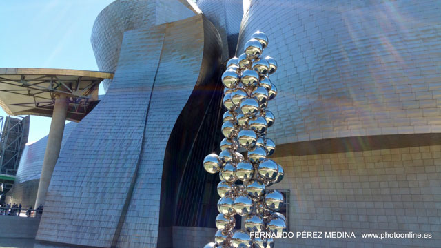 Photo: Museo Guggenheim Bilbao, Avenida Abandoibarra, Bilbao, España. ©Fernando Pérez Medina: photoonline.es - 3wpc.es - advertisingonline.es Museo Guggenheim Bilbao, Avenida Abandoibarra, Bilbao, España 640w