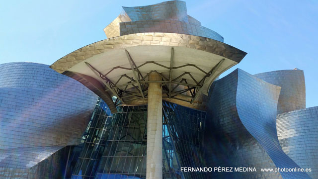 Museo Guggenheim Bilbao, Avenida Abandoibarra, Bilbao, España 640w