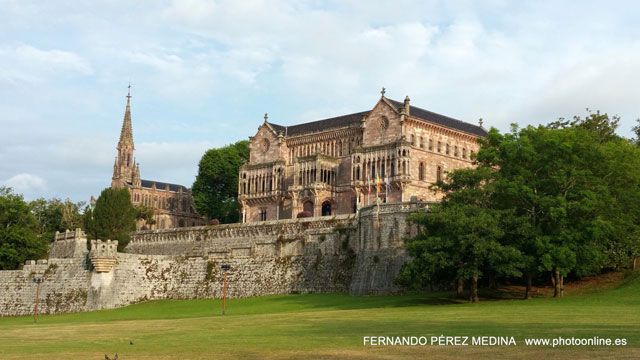 Comillas, Cantabria, España 640w