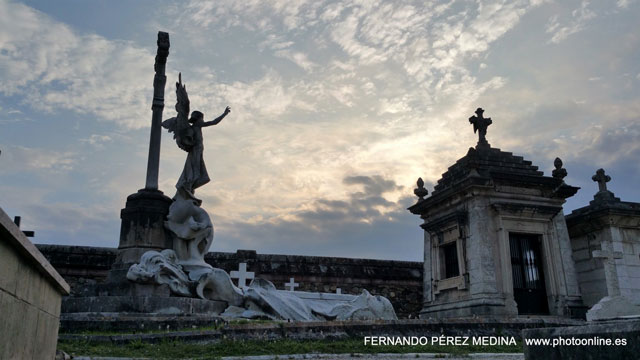 Comillas, Cantabria, España 640w