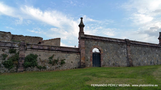 Comillas, Cantabria, España 640w