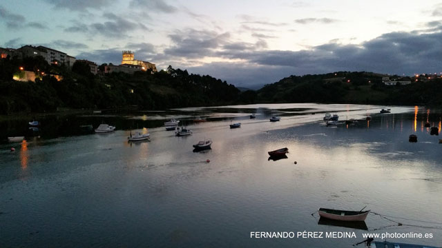 Photo: San Vicente de la Barquera, Cantabria, España. ©Fernando Pérez Medina: photoonline.es - 3wpc.es - advertisingonline.es San Vicente de la Barquera, Cantabria, España 640w