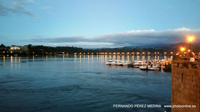 Photo: San Vicente de la Barquera, Cantabria, España. ©Fernando Pérez Medina: photoonline.es - 3wpc.es - advertisingonline.es San Vicente de la Barquera, Cantabria, España 640w