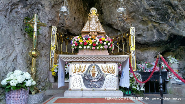 Photo: Santuario De Covadonga, Covadonga, Asturias, España. ©Fernando Pérez Medina: photoonline.es - 3wpc.es - advertisingonline.es Santuario De Covadonga, Covadonga, Asturias, España 640w