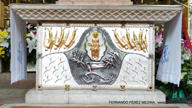 Photo: Santuario De Covadonga, Covadonga, Asturias, España. ©Fernando Pérez Medina: photoonline.es - 3wpc.es - advertisingonline.es Santuario De Covadonga, Covadonga, Asturias, España 640w