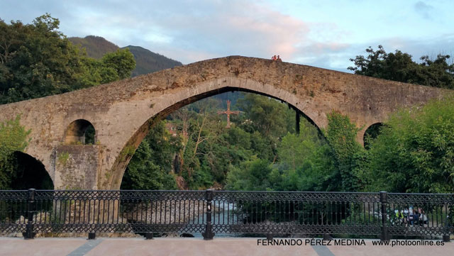 Cangas de Onís, Asturias, España 640w