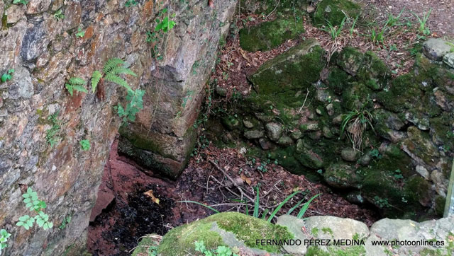 Ferreria de Cades, Cades, Cantabría, España 640w