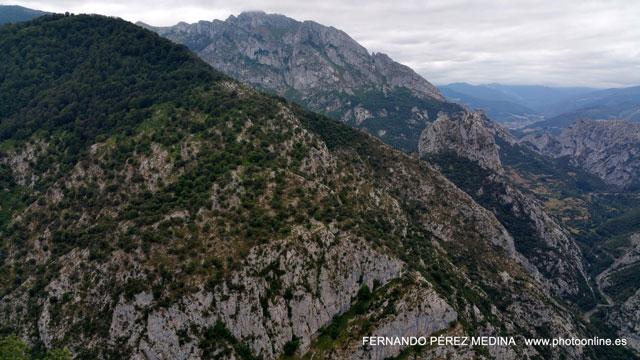 Photo: Mirador de La Reina, Asturias, España. ©Fernando Pérez Medina: photoonline.es - 3wpc.es - advertisingonline.es Mirador de La Reina, Asturias, España 640w