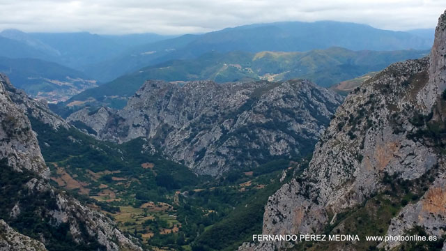Photo: Mirador de La Reina, Asturias, España. ©Fernando Pérez Medina: photoonline.es - 3wpc.es - advertisingonline.es Mirador de La Reina, Asturias, España 640w