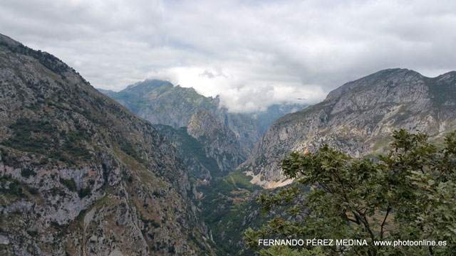 Photo: Mirador de La Reina, Asturias, España. ©Fernando Pérez Medina: photoonline.es - 3wpc.es - advertisingonline.es Mirador de La Reina, Asturias, España 640w