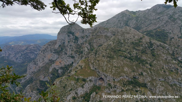 Photo: Mirador de La Reina, Asturias, España. ©Fernando Pérez Medina: photoonline.es - 3wpc.es - advertisingonline.es Mirador de La Reina, Asturias, España 640w