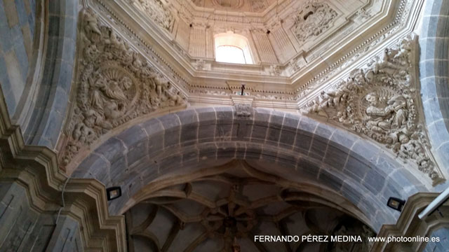 Monasterio de Santo Toribio de Liébana, Camaleño, Cantabria, España 640w