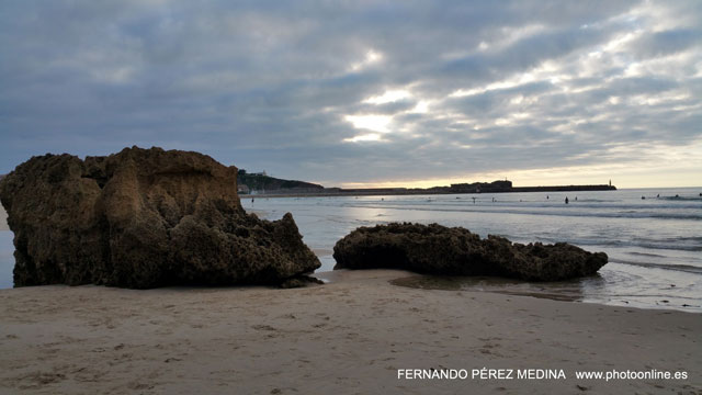 Photo: San Vicente de la Barquera, Cantabria, España. ©Fernando Pérez Medina: photoonline.es - 3wpc.es - advertisingonline.es San Vicente de la Barquera, Cantabria, España 640w