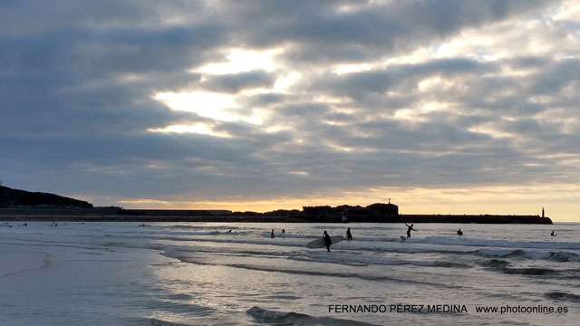 Photo: San Vicente de la Barquera, Cantabria, España. ©Fernando Pérez Medina: photoonline.es - 3wpc.es - advertisingonline.es San Vicente de la Barquera, Cantabria, España 640w