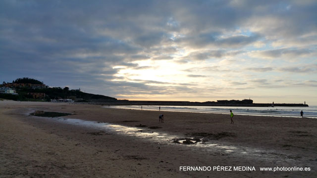 Photo: San Vicente de la Barquera, Cantabria, España. ©Fernando Pérez Medina: photoonline.es - 3wpc.es - advertisingonline.es San Vicente de la Barquera, Cantabria, España 640w
