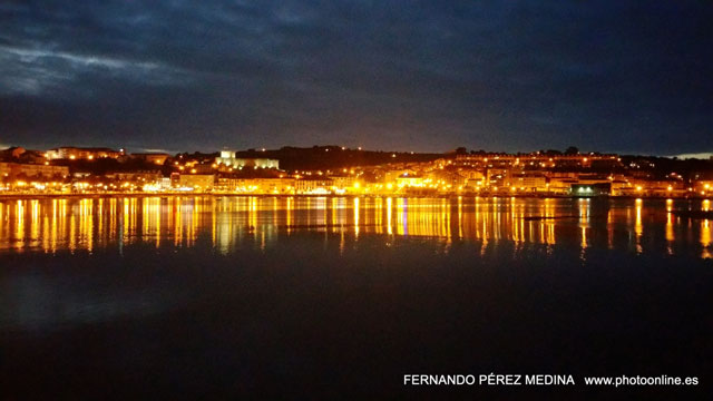 Photo: San Vicente de la Barquera, Cantabria, España. ©Fernando Pérez Medina: photoonline.es - 3wpc.es - advertisingonline.es San Vicente de la Barquera, Cantabria, España 640w