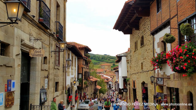 Photo: Santillana del Mar, Cantabria, España. ©Fernando Pérez Medina: photoonline.es - 3wpc.es - advertisingonline.es Santillana del Mar, Cantabria, España 640w