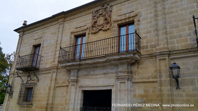 Photo: Santillana del Mar, Cantabria, España. ©Fernando Pérez Medina: photoonline.es - 3wpc.es - advertisingonline.es Santillana del Mar, Cantabria, España 640w