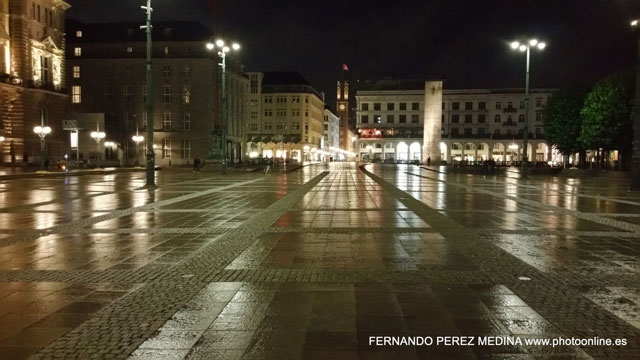 Photo: Hamburgo, Alemania. ©Fernando Pérez Medina: photoonline.es - 3wpc.es - advertisingonline.es Hamburgo, Alemania 640w