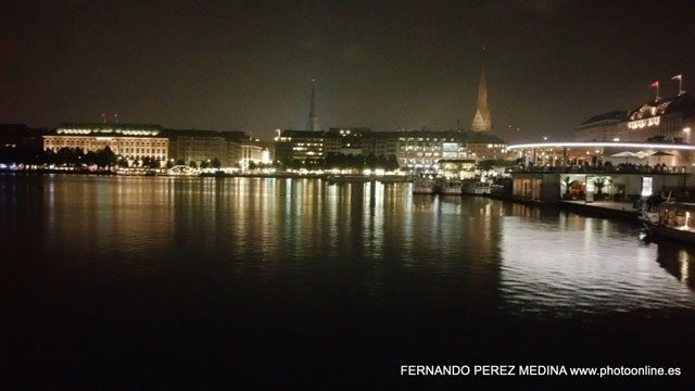 Photo: Hamburgo, Alemania. ©Fernando Pérez Medina: photoonline.es - 3wpc.es - advertisingonline.es Hamburgo, Alemania 640w