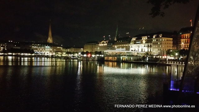 Photo: Hamburgo, Alemania. ©Fernando Pérez Medina: photoonline.es - 3wpc.es - advertisingonline.es Hamburgo, Alemania 640w