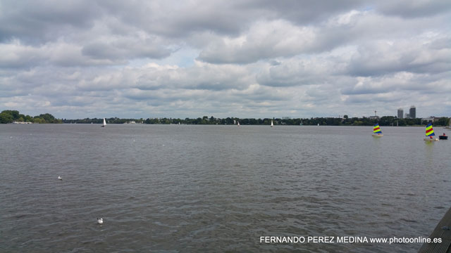 Photo: Hamburgo, Alemania. ©Fernando Pérez Medina: photoonline.es - 3wpc.es - advertisingonline.es Hamburgo, Alemania 640w