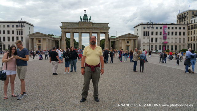 Puerta de Brandenburgo, Berlín, Alemania 640w