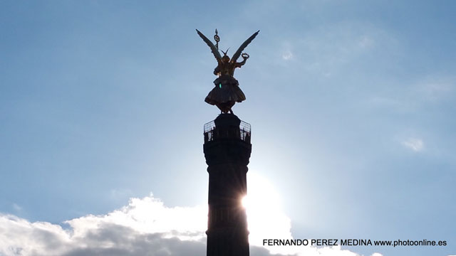 Photo: Siegessäule, Columna de la victoria, Berlín, Alemania. ©Fernando Pérez Medina: photoonline.es - 3wpc.es - advertisingonline.es Siegessäule, Columna de la victoria, Berlín, Alemania 640w