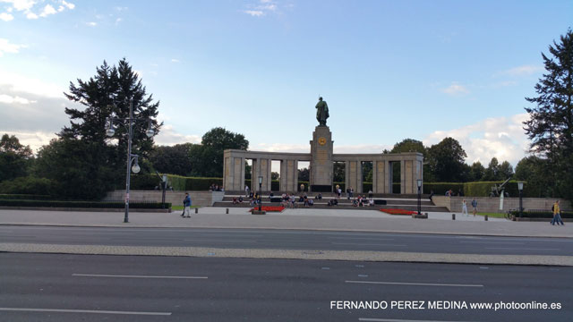 Photo: Berlin, Alemania. ©Fernando Pérez Medina: photoonline.es - 3wpc.es - advertisingonline.es Berlin, Alemania 640w