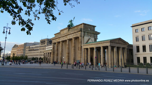 Puerta de Brandenburgo, Belin, Alemania 640w