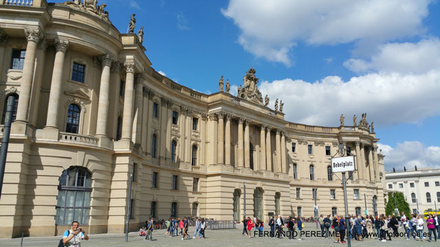 Photo: Isla de los Museos, Berlin, Alemania. ©Fernando Pérez Medina: photoonline.es - 3wpc.es - advertisingonline.es Isla de los Museos, Berlin, Alemania 640w