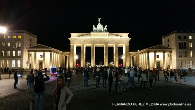 Puerta de Brandenburgo, Berlín, Alemania 640w