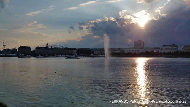 Photo: Hamburgo, Alemania. ©Fernando Pérez Medina: photoonline.es - 3wpc.es - advertisingonline.es Hamburgo, Alemania 640w