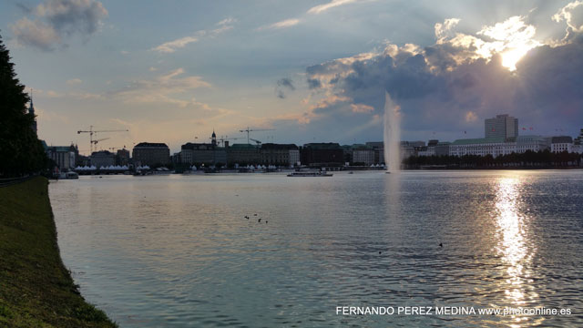 Photo: Hamburgo, Alemania. ©Fernando Pérez Medina: photoonline.es - 3wpc.es - advertisingonline.es Hamburgo, Alemania 640w